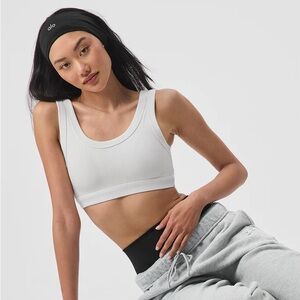 ALO Yoga Wellness Sports Bra